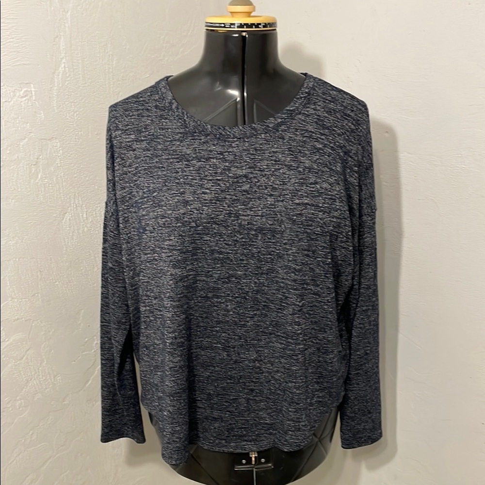 Time and Tru Navy Heather Long Sleeve Top